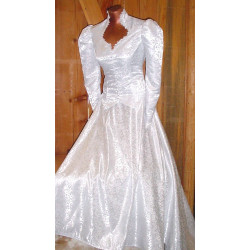 Simple Graces "Lilith and Lillian" Set in Satin Jacquard, White, Size 16